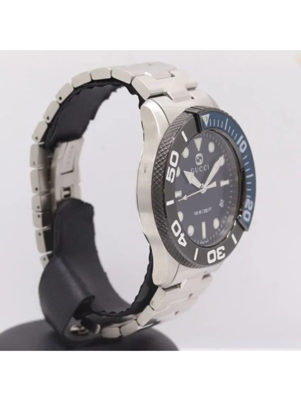 Gucci Timeless Diver 126.2 Quartz Date Black Dial Watch